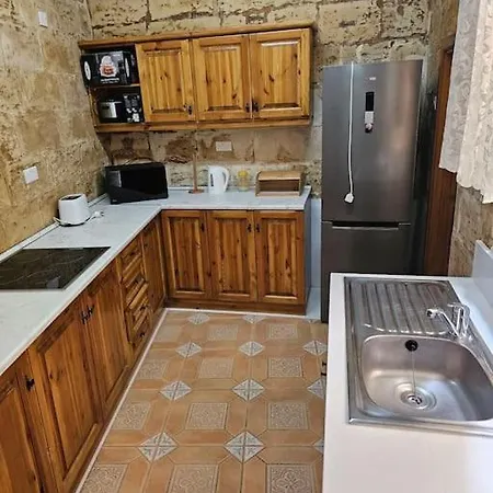 Nice House Of Caractere In